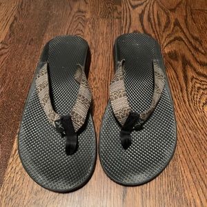 Men’s Brown Chaco Flip Flops Sandals Size 11